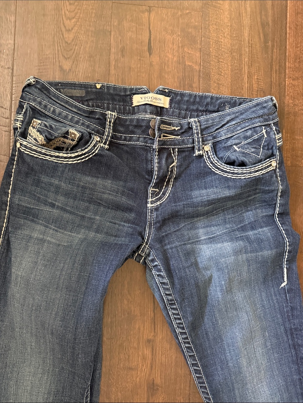 Vigoss Women's Faded Indigo Slim Jeans with Contrast Stitching
